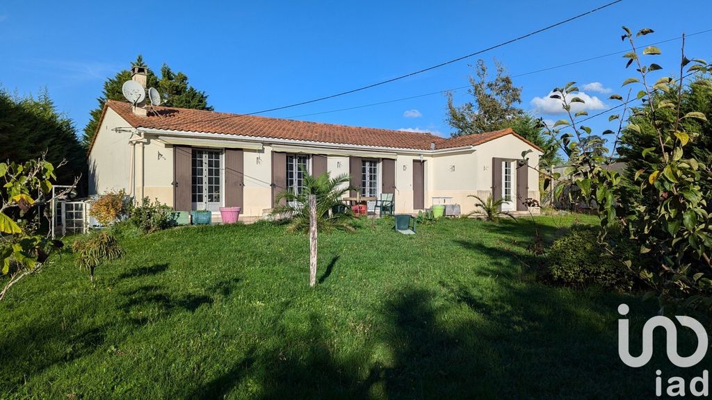 Achat maison à vendre 3 chambres 123 m² - Montendre