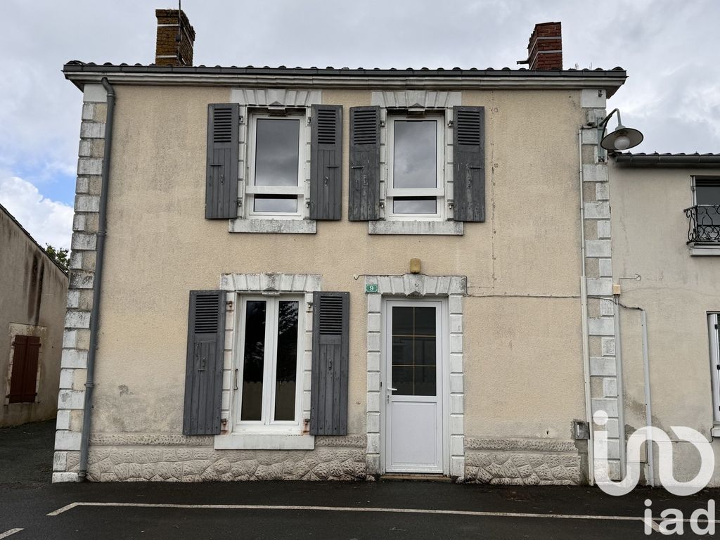 Achat maison à vendre 2 chambres 84 m² - Saint-Maurice-des-Noues