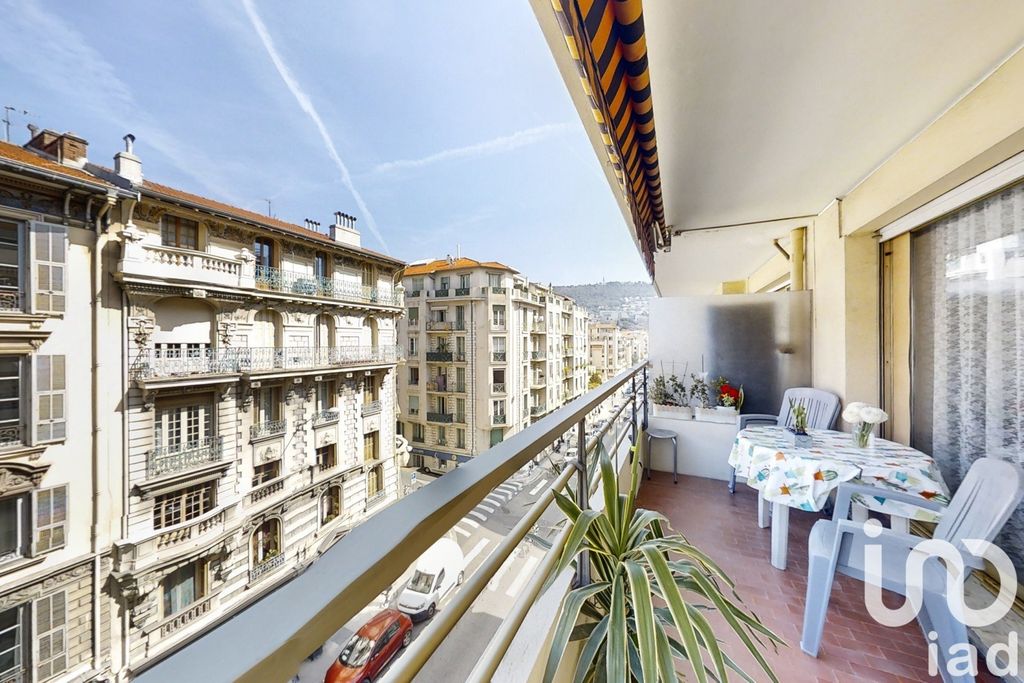 Achat appartement à vendre 3 pièces 69 m² - Nice