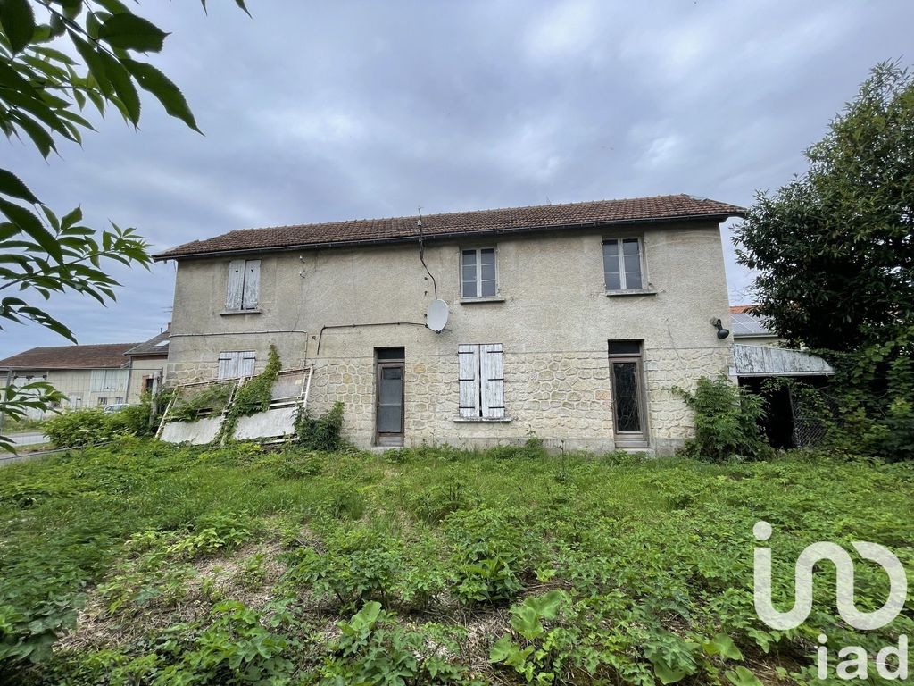 Achat maison à vendre 3 chambres 300 m² - Val-de-Vesle