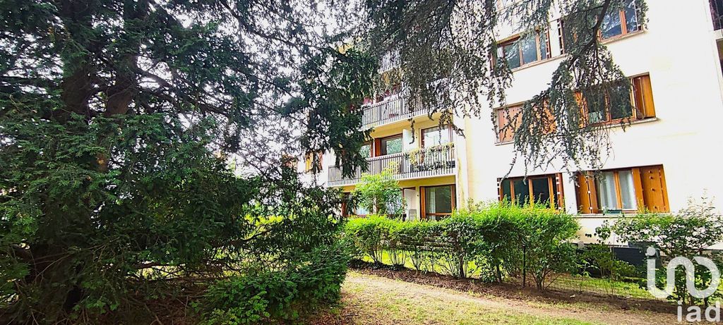 Achat appartement à vendre 2 pièces 54 m² - Pontoise