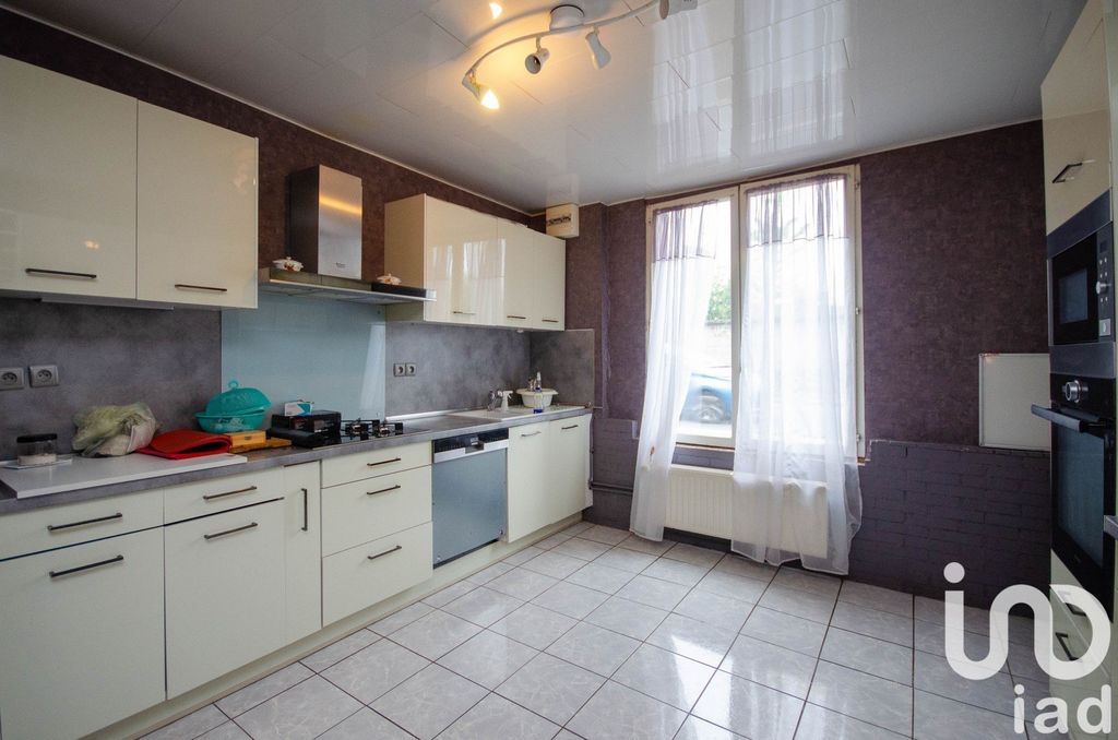 Achat maison à vendre 3 chambres 86 m² - Châlons-en-Champagne