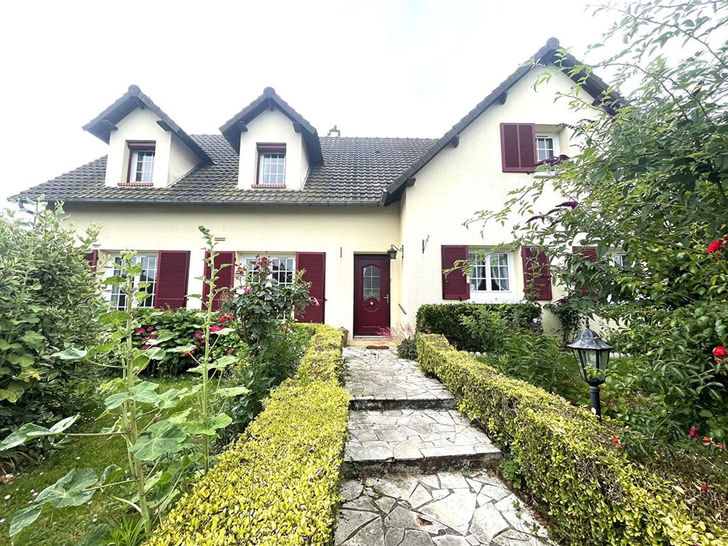 Achat maison à vendre 4 chambres 175 m² - Gournay-en-Bray