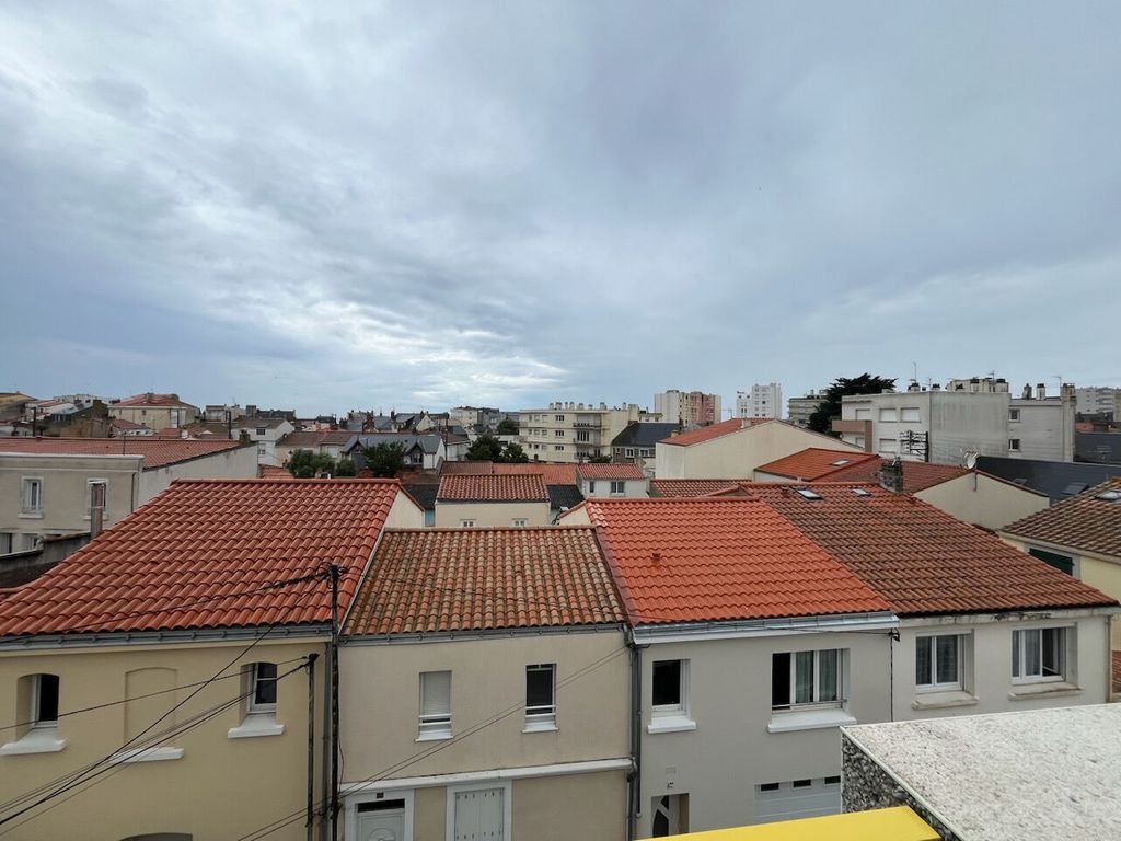 Achat appartement à vendre 4 pièces 87 m² - Les Sables-d'Olonne