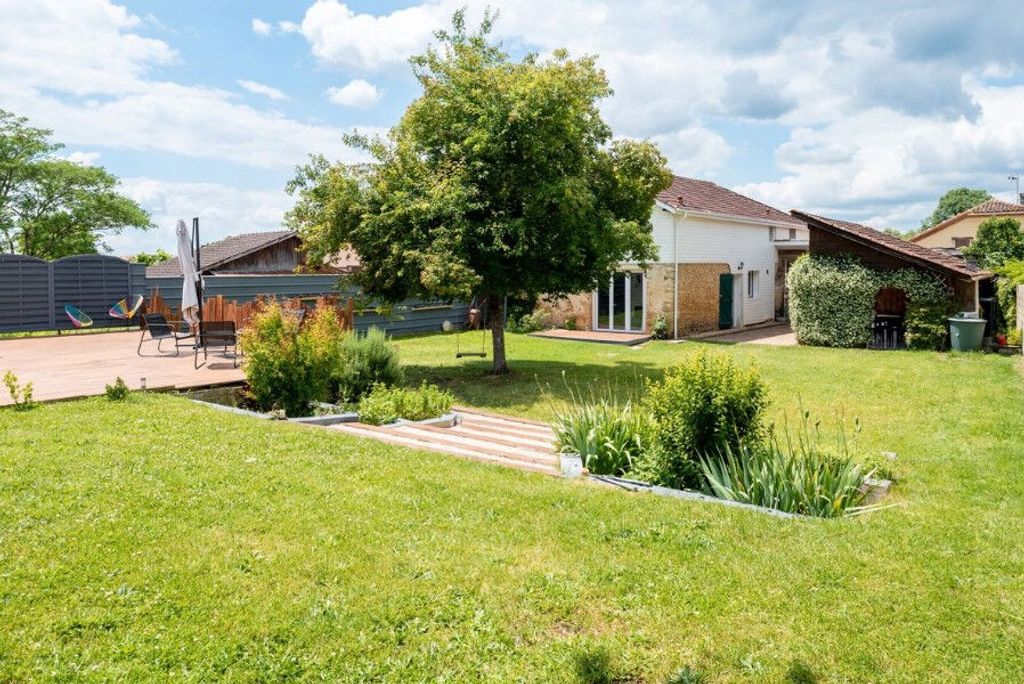 Achat maison à vendre 4 chambres 185 m² - Villeneuve-de-Marsan