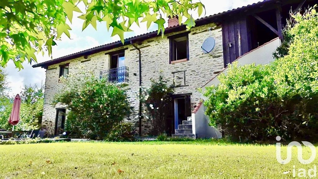 Achat maison à vendre 4 chambres 175 m² - Peyrilhac