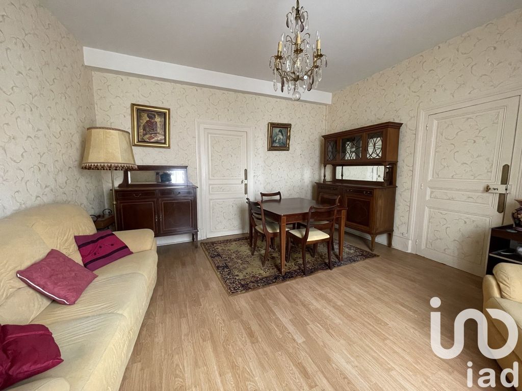 Achat maison à vendre 6 chambres 178 m² - Luzy