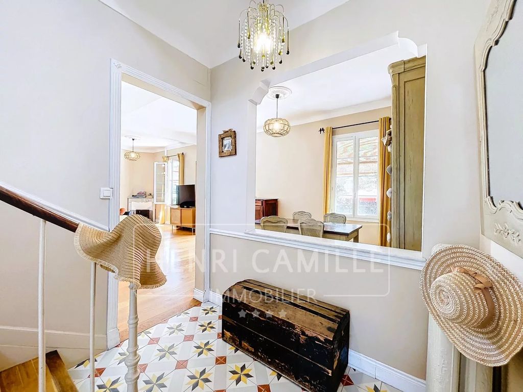 Achat appartement à vendre 6 pièces 165 m² - Cannes