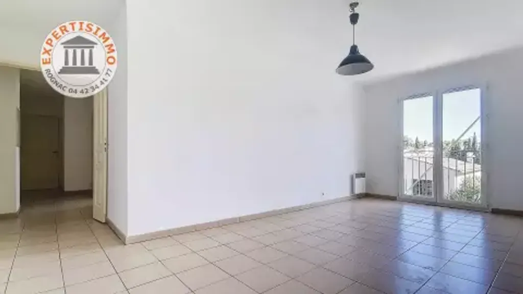 Achat appartement à vendre 4 pièces 71 m² - Rognac