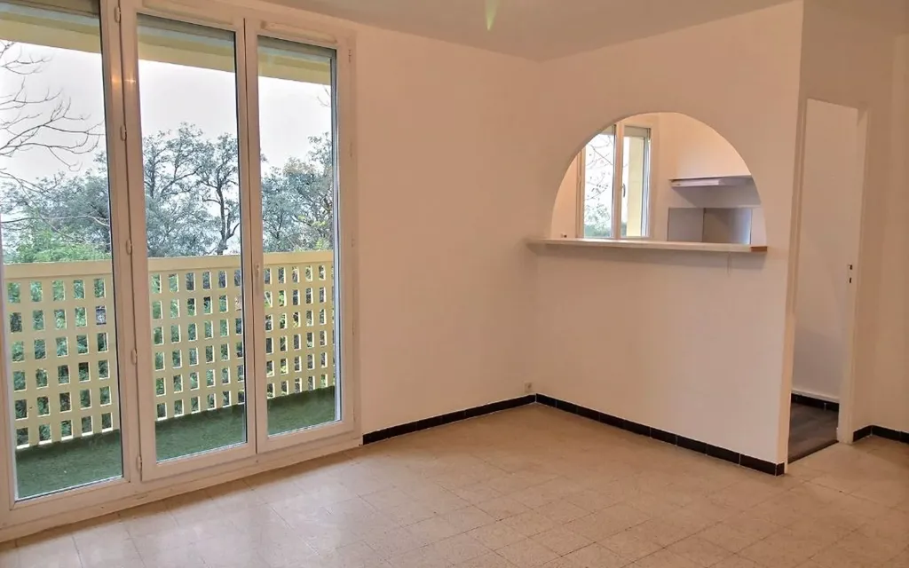 Achat appartement à vendre 2 pièces 44 m² - Marseille 12ème arrondissement