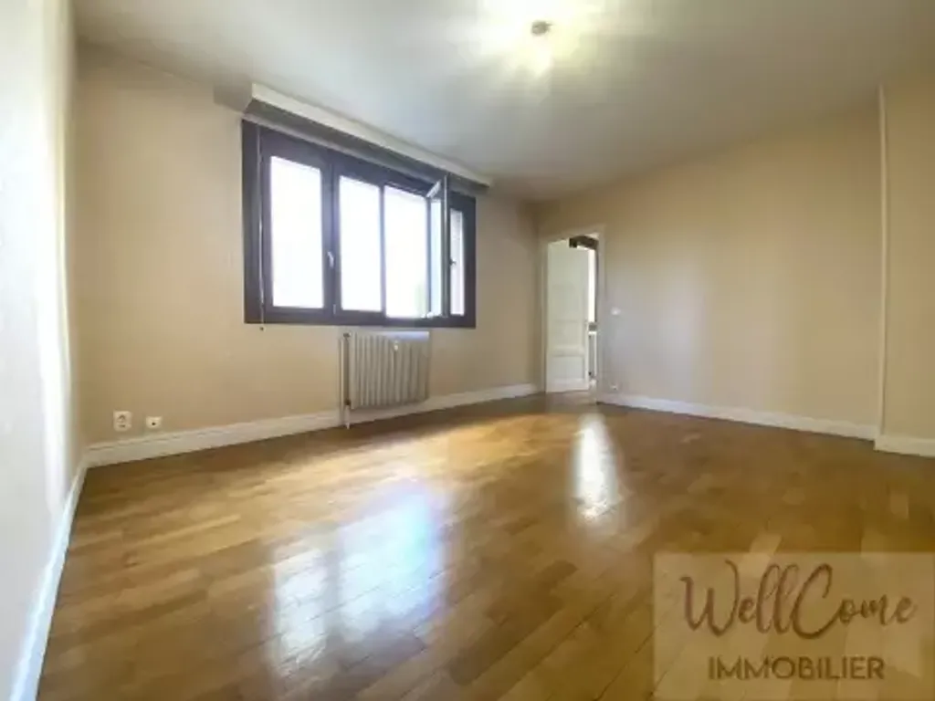 Achat appartement à vendre 2 pièces 49 m² - Aix-les-Bains