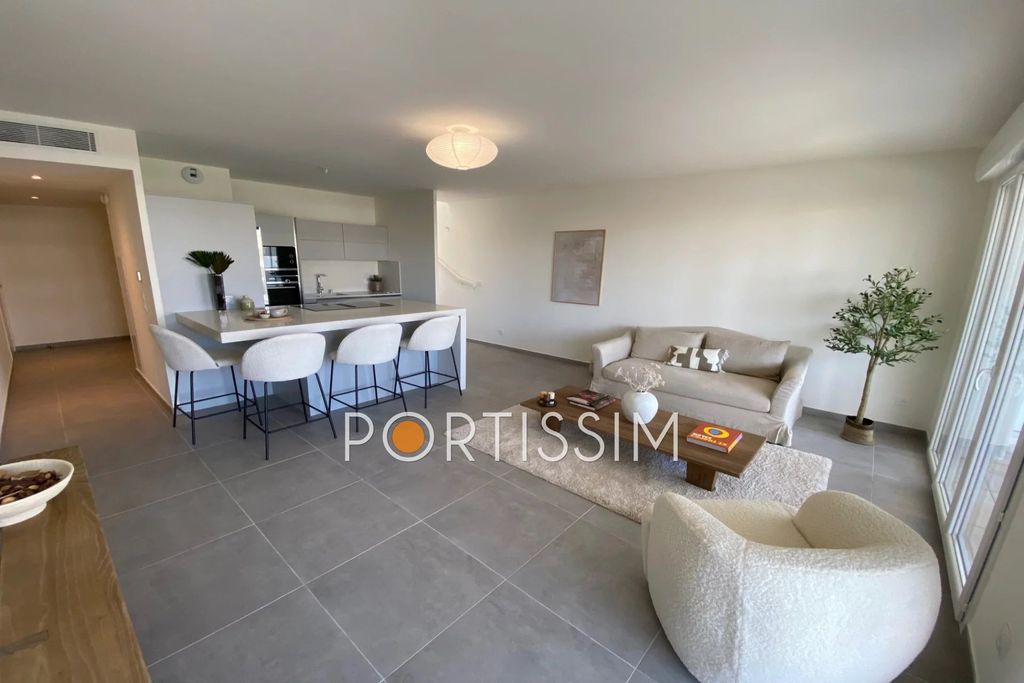 Achat appartement 5 pièce(s) Villeneuve-Loubet