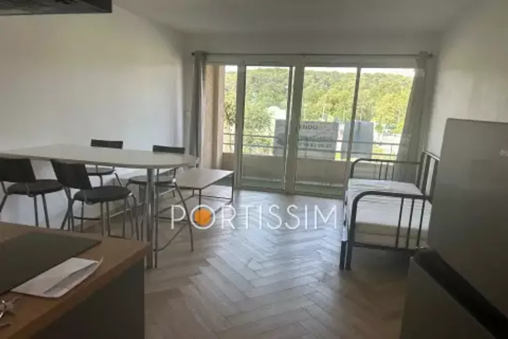 Achat studio à vendre 23 m² - Villeneuve-Loubet