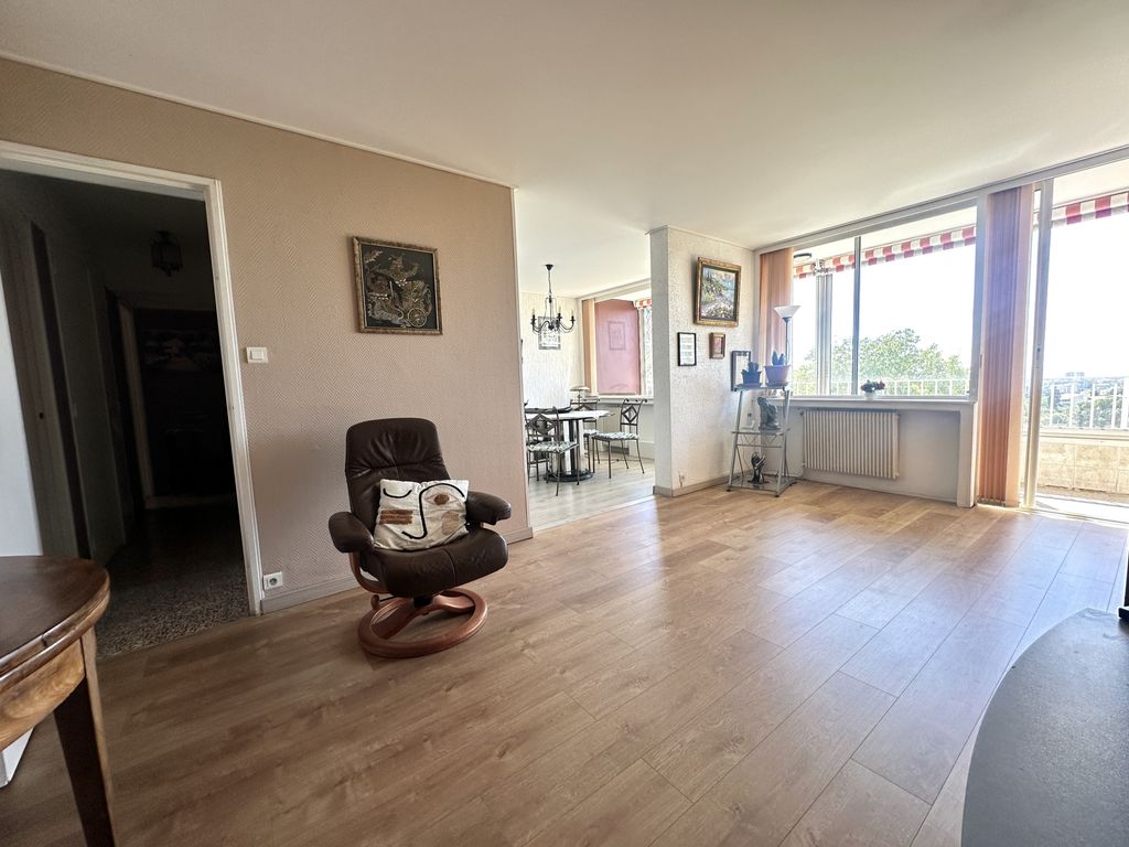 Achat appartement à vendre 5 pièces 80 m² - Marseille 9ème arrondissement