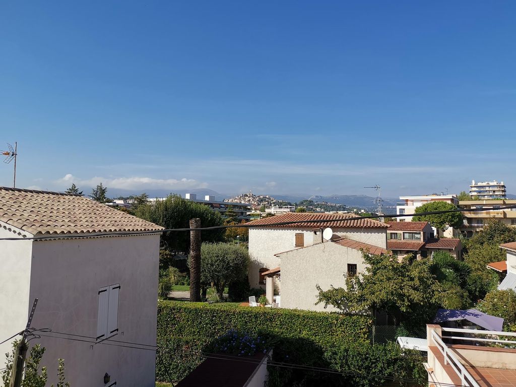 Achat appartement à vendre 2 pièces 45 m² - Cagnes-sur-Mer