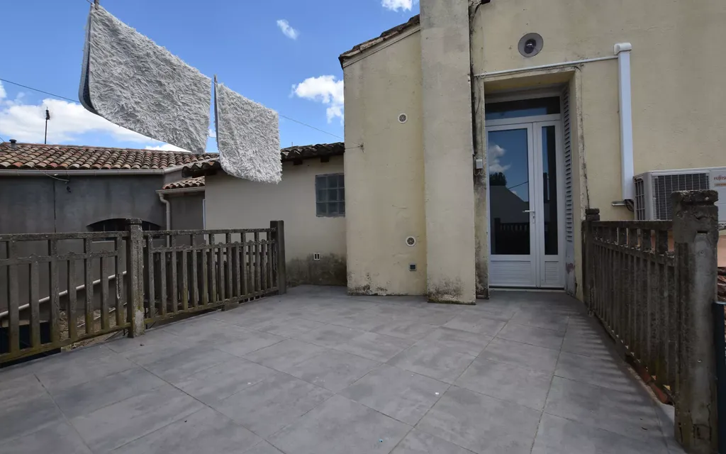 Achat appartement à vendre 2 pièces 45 m² - Souvignargues