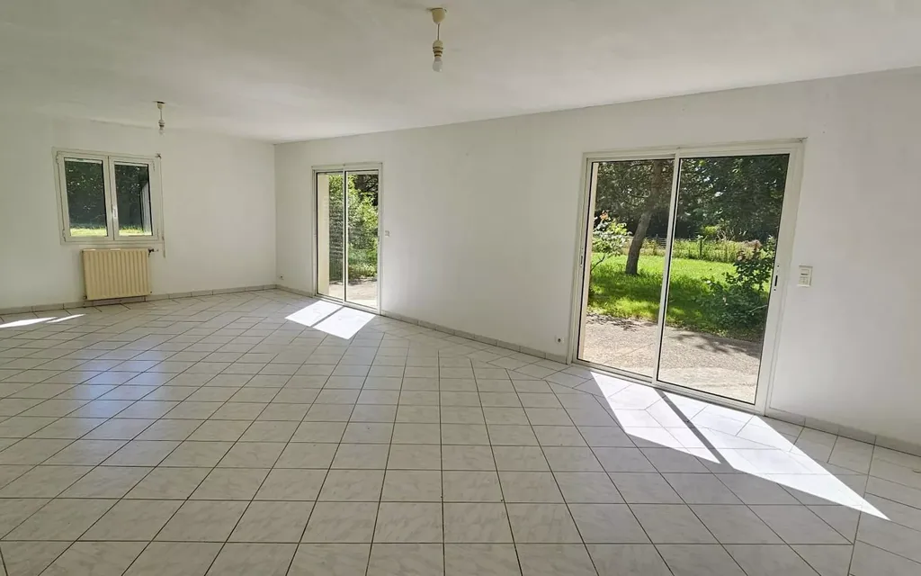 Achat maison à vendre 4 chambres 145 m² - Gençay