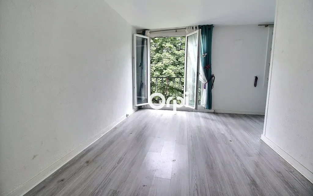 Achat appartement à vendre 3 pièces 47 m² - Viry-Châtillon