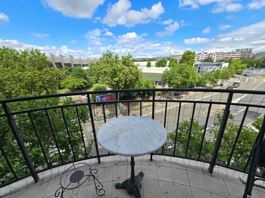 Achat appartement à vendre 3 pièces 78 m² - Paris 16ème arrondissement