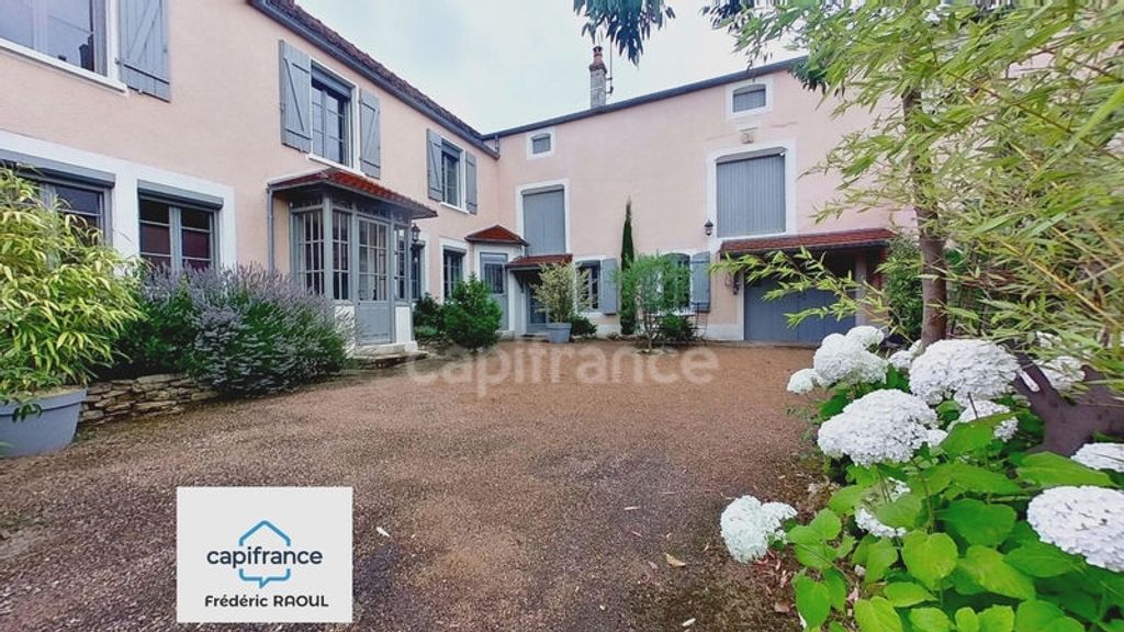 Achat maison à vendre 5 chambres 178 m² - Fontaine-Française