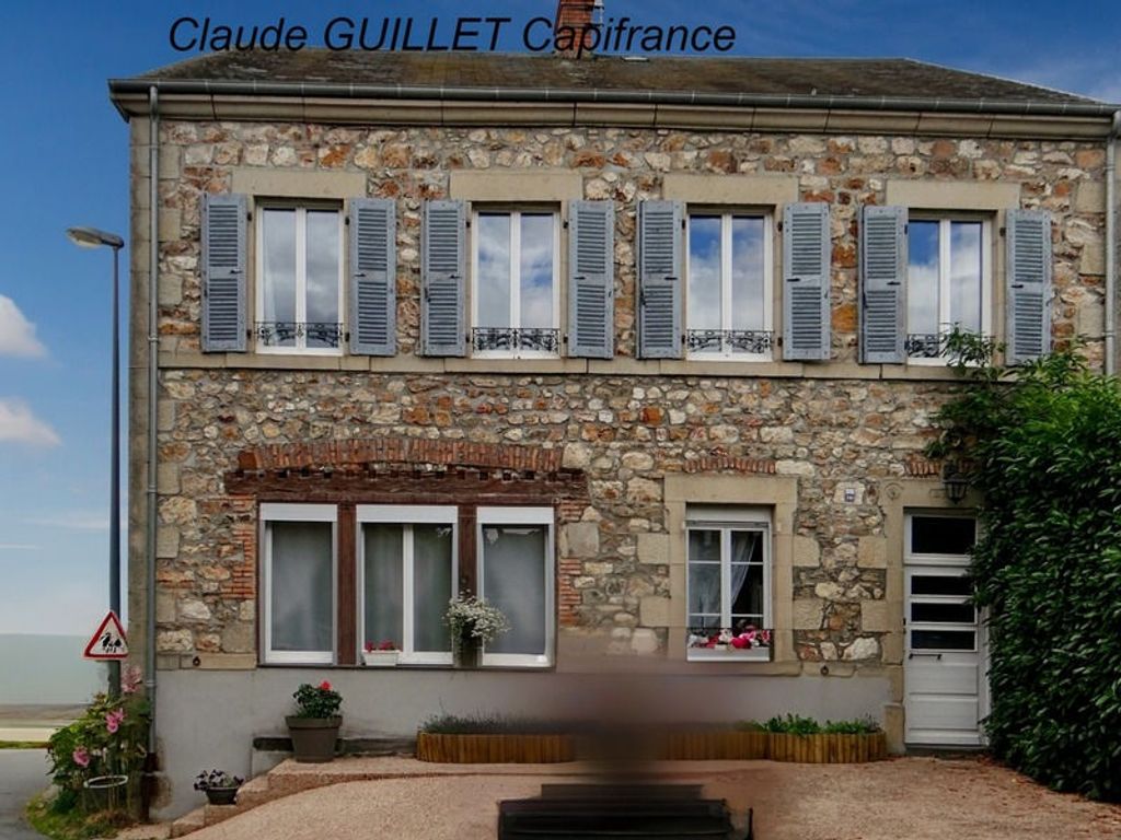 Achat maison à vendre 5 chambres 217 m² - Saint-Maurice-près-Pionsat