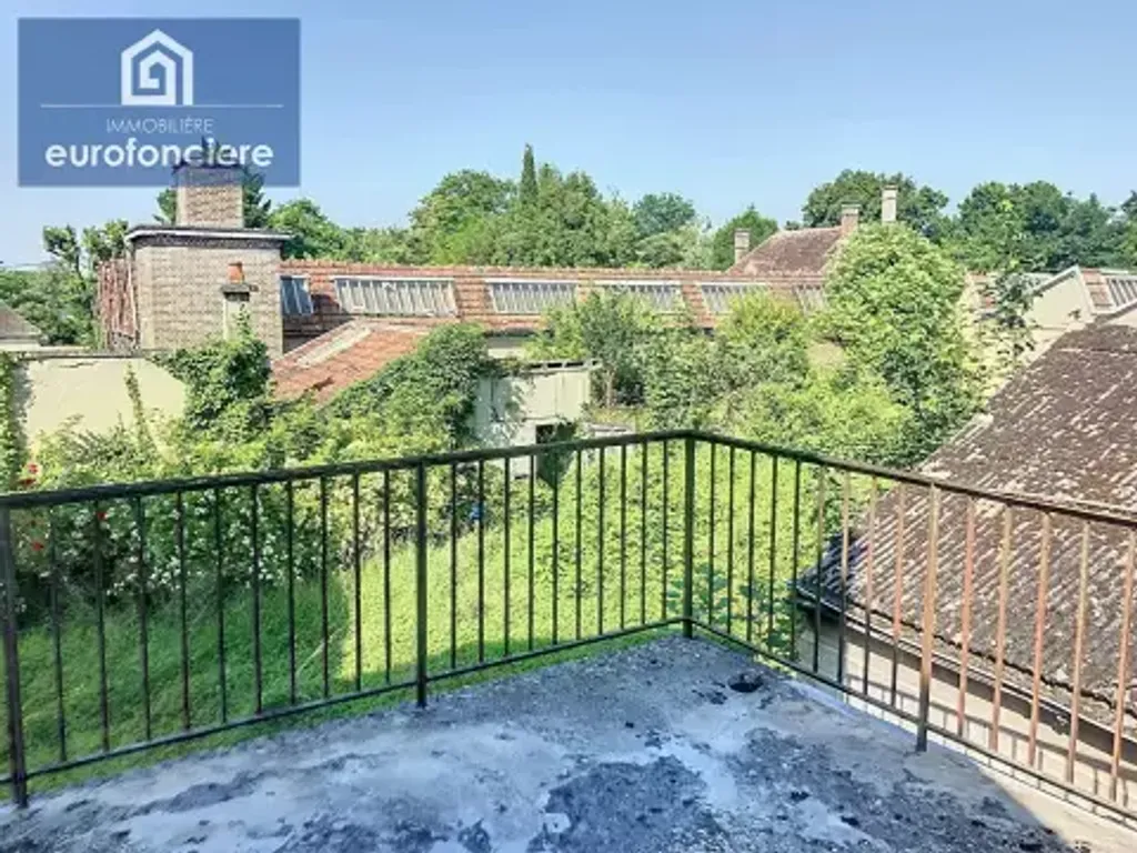 Achat maison à vendre 4 chambres 160 m² - Pont-Sainte-Marie