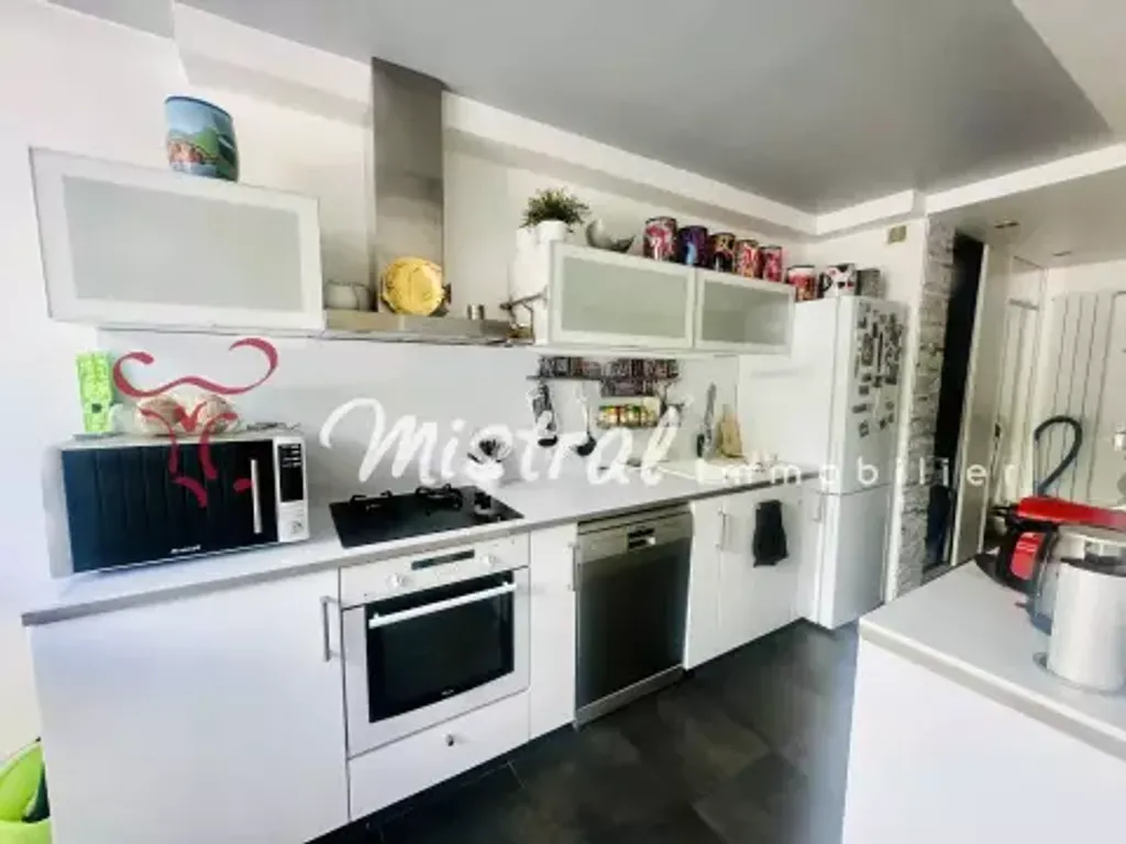 Achat appartement à vendre 4 pièces 89 m² - La Grande-Motte