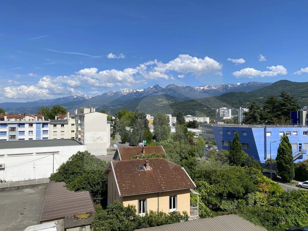 Achat appartement à vendre 4 pièces 66 m² - Grenoble