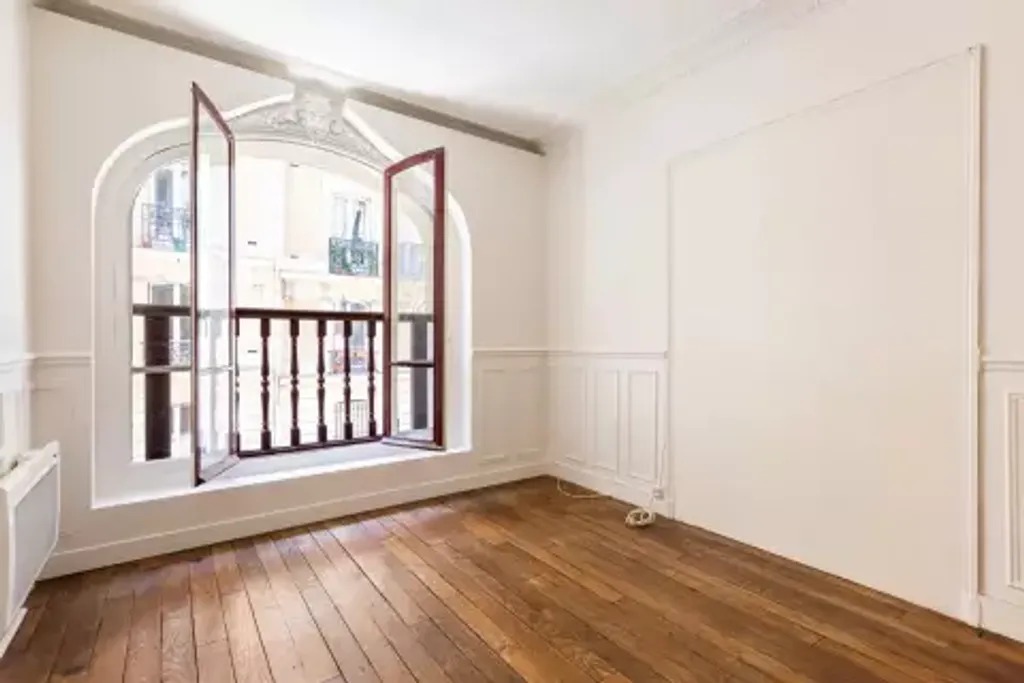 Achat appartement à vendre 3 pièces 47 m² - Paris 18ème arrondissement