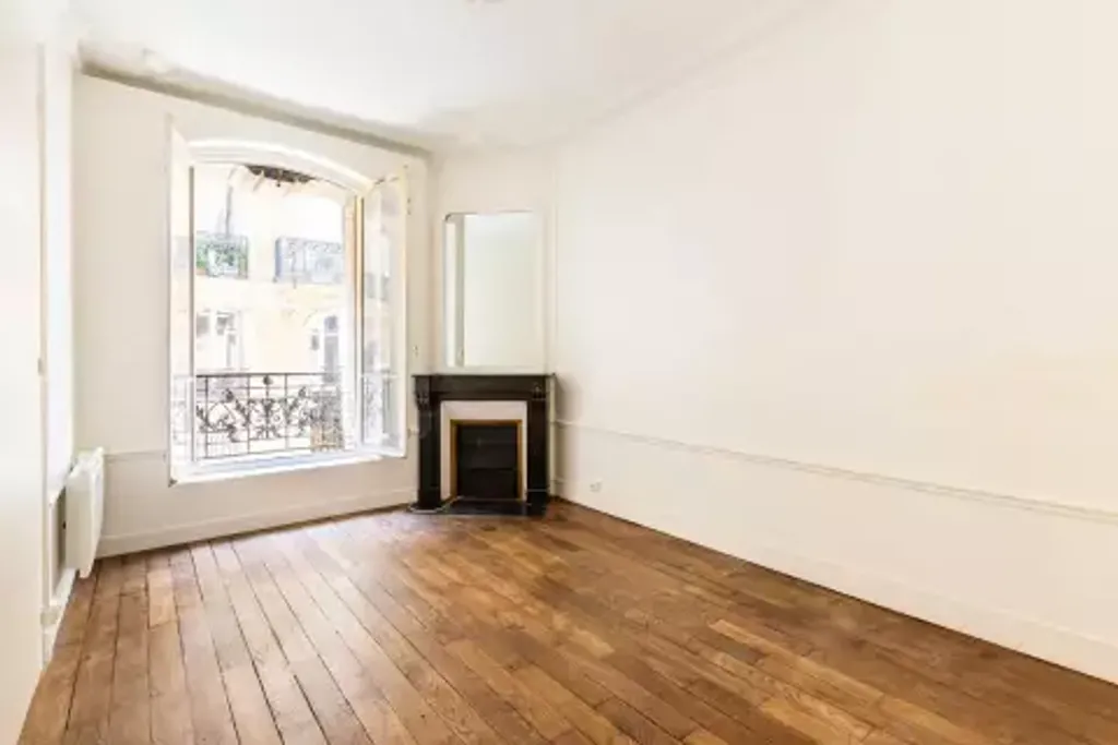 Achat appartement à vendre 3 pièces 47 m² - Paris 18ème arrondissement