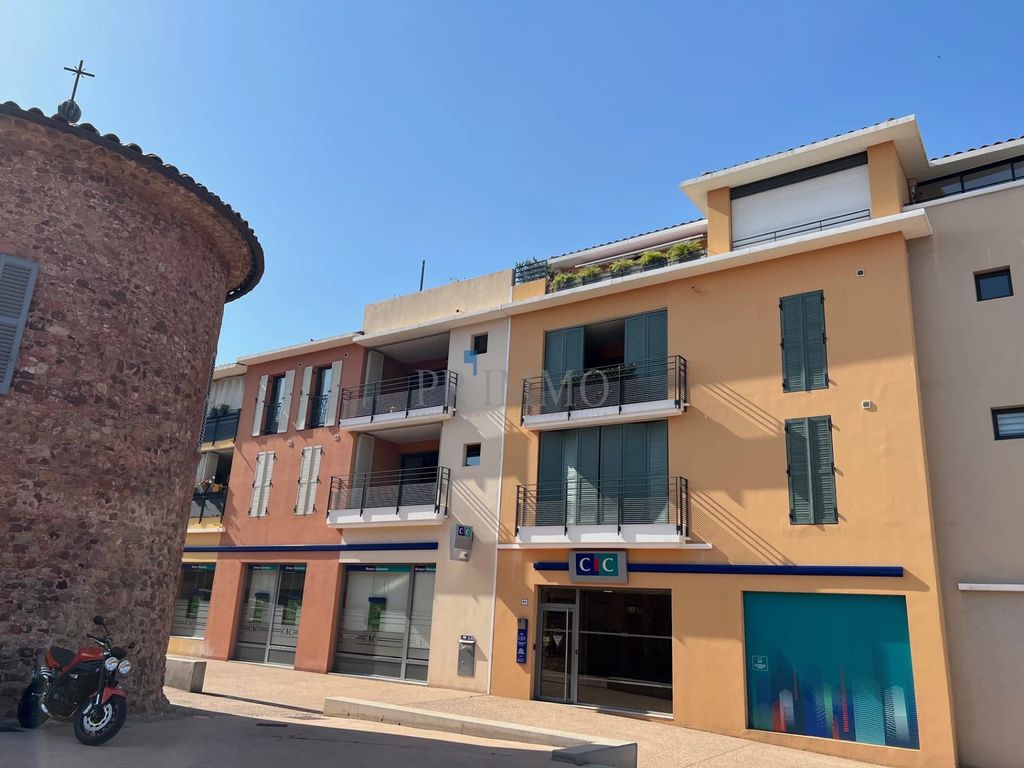 Achat appartement à vendre 3 pièces 60 m² - Fréjus