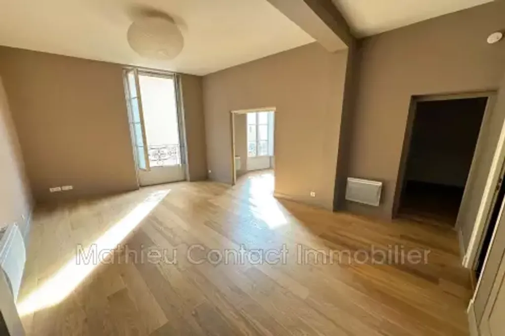 Achat appartement à vendre 3 pièces 51 m² - Nîmes