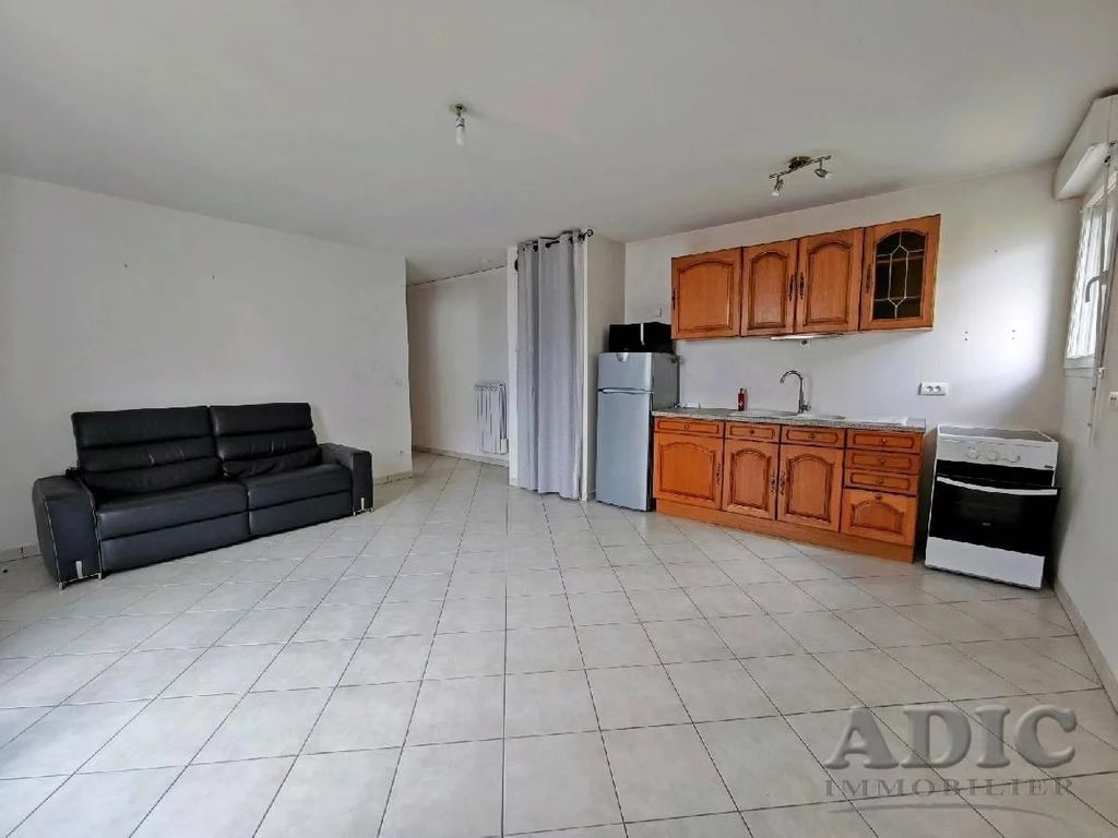 Achat appartement à vendre 2 pièces 49 m² - Le Plessis-Belleville