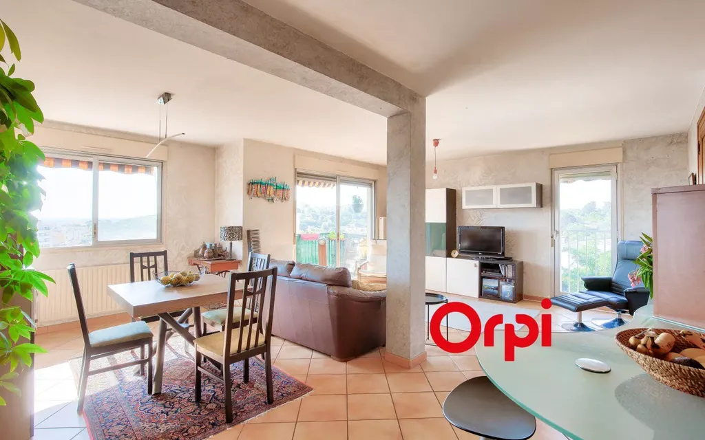 Achat appartement à vendre 5 pièces 107 m² - Oullins