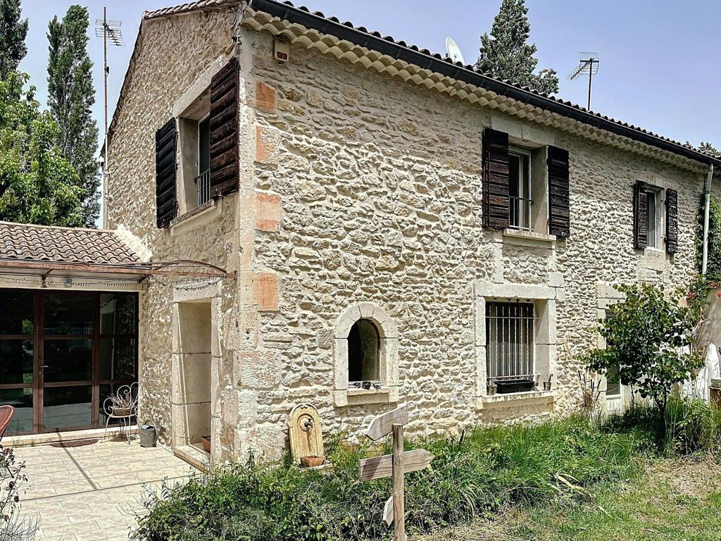 Achat maison à vendre 6 chambres 285 m² - Saint-Rémy-de-Provence