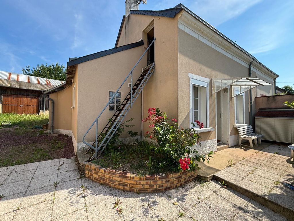 Achat maison à vendre 1 chambre 55 m² - Aubigné-Racan