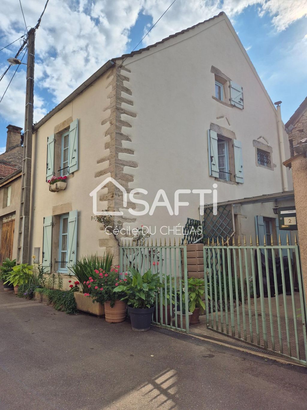 Achat maison à vendre 2 chambres 80 m² - Savigny-lès-Beaune