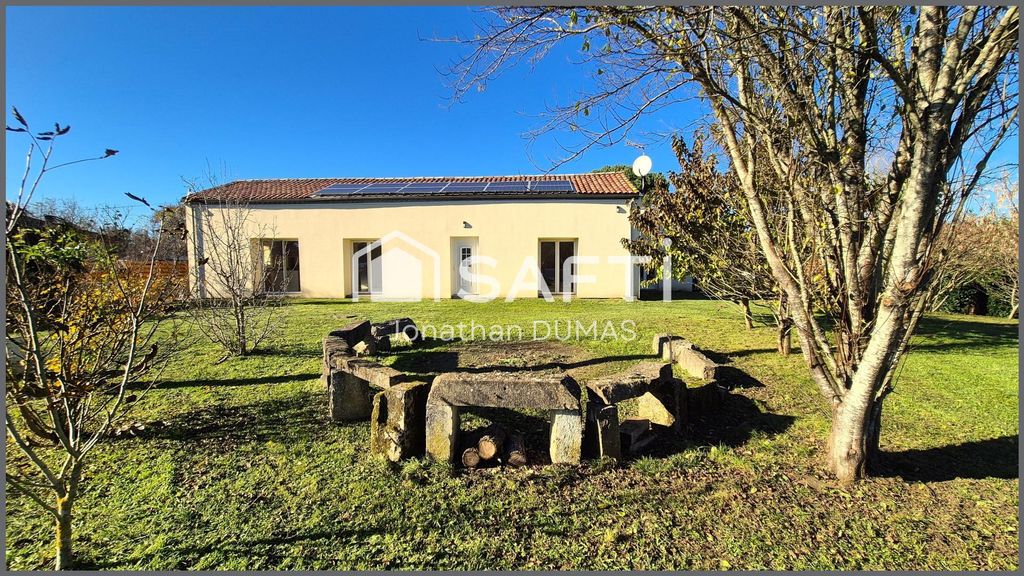 Achat maison à vendre 4 chambres 169 m² - Roquefort