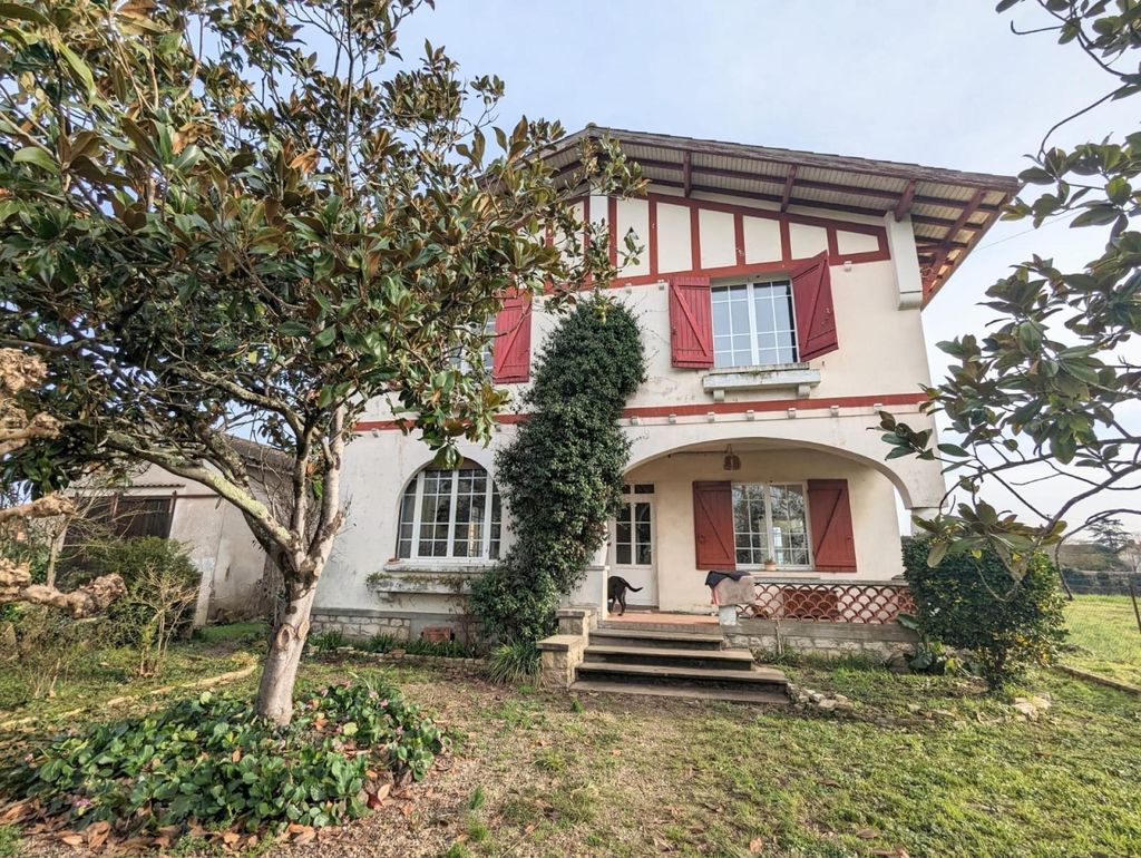 Achat maison à vendre 5 chambres 177 m² - Sainte-Bazeille