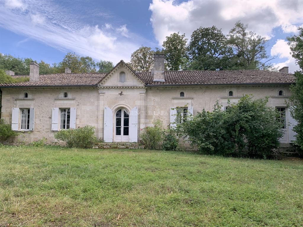 Achat maison à vendre 4 chambres 320 m² - Bordeaux