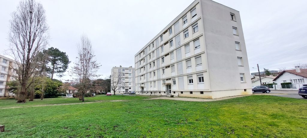 Achat appartement à vendre 3 pièces 55 m² - Mérignac