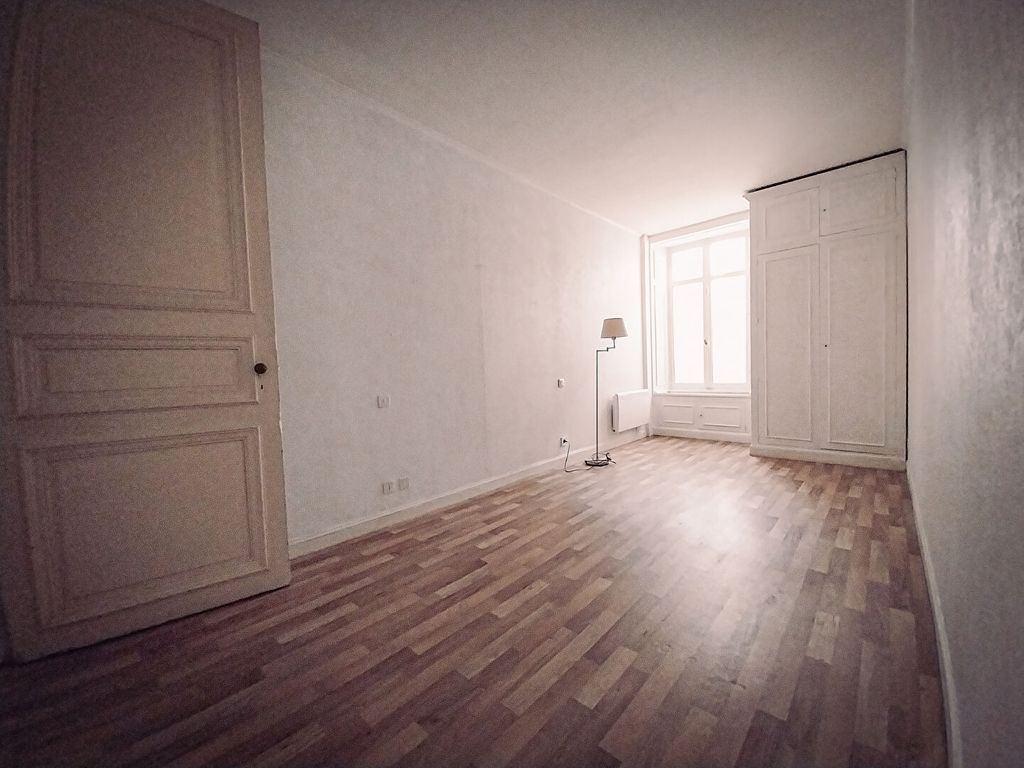 Achat appartement à vendre 2 pièces 57 m² - Cognac