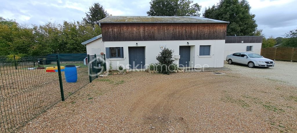 Achat maison à vendre 3 chambres 160 m² - Château-Renault