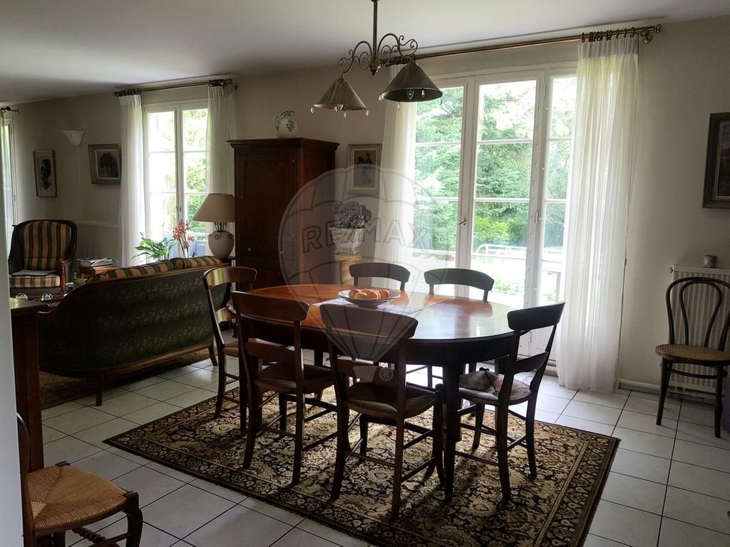 Achat maison à vendre 6 chambres 193 m² - Carquefou