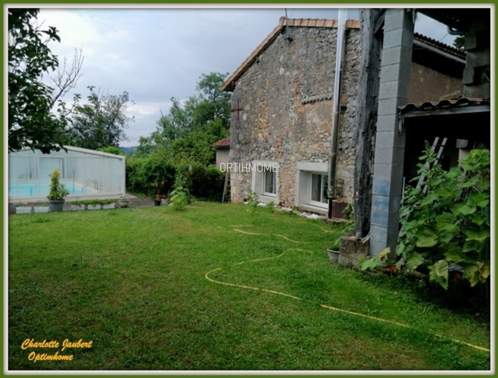 Achat maison à vendre 4 chambres 167 m² - La Roche-Chalais