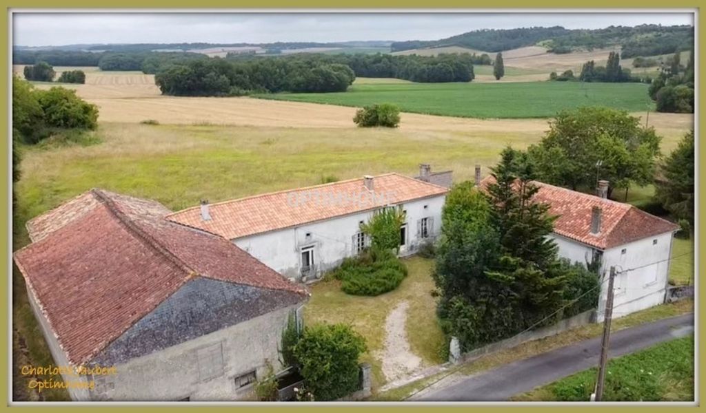 Achat maison à vendre 4 chambres 186 m² - Chalais