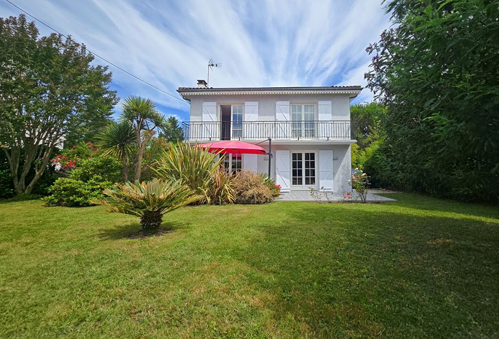 Achat maison à vendre 5 chambres 195 m² - Pessac