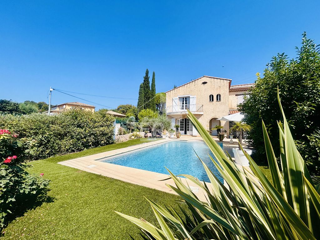 Achat maison à vendre 4 chambres 155 m² - Mougins