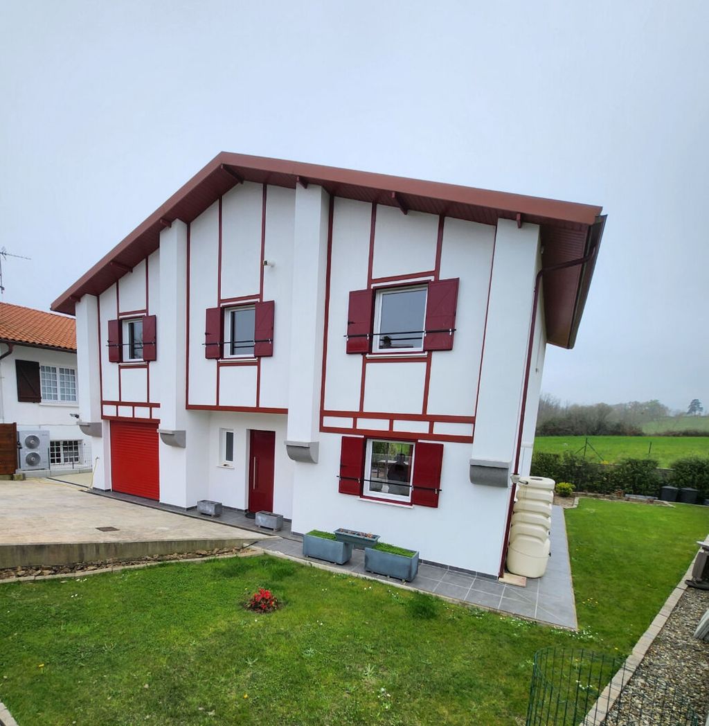 Achat maison à vendre 3 chambres 127 m² - Briscous