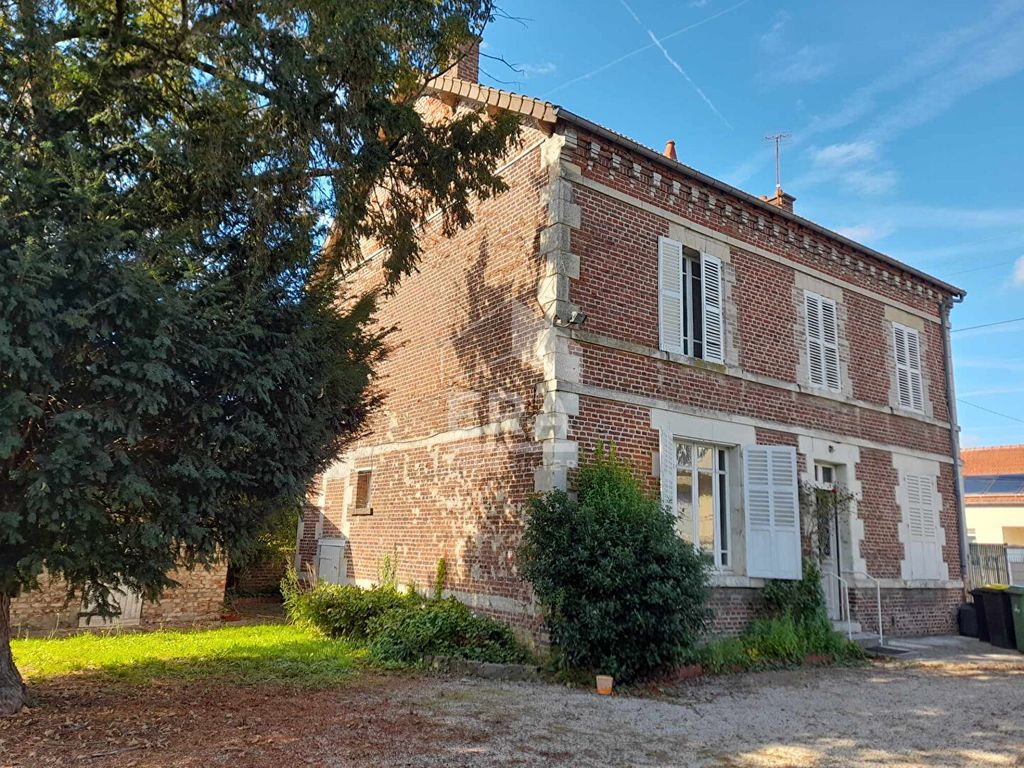 Achat maison à vendre 2 chambres 120 m² - Chauny